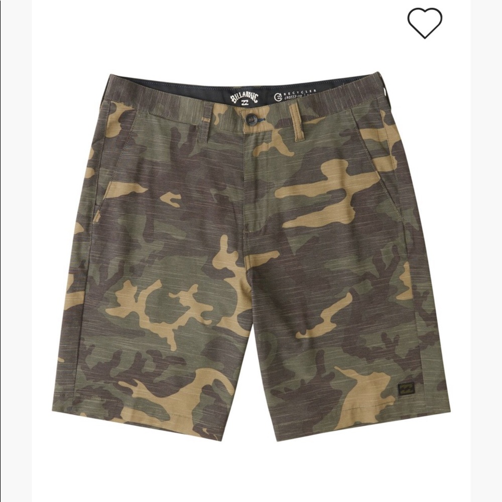 Host Pick!  🎈 🎈 Boys Billabong Submersive shorts